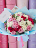 Load image into Gallery viewer, Bonita Mixed Bouquet